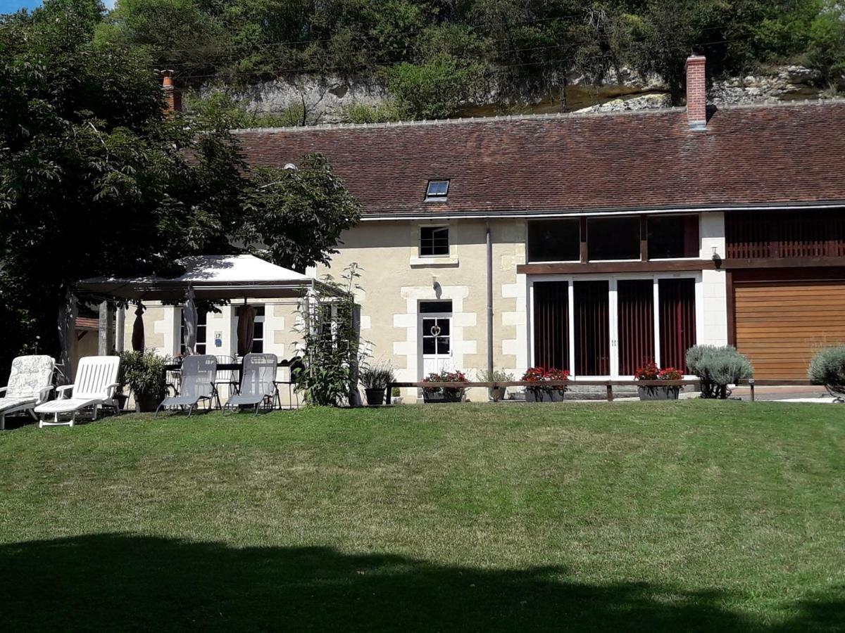 La Maison Des Caves Hébergement de vacances *